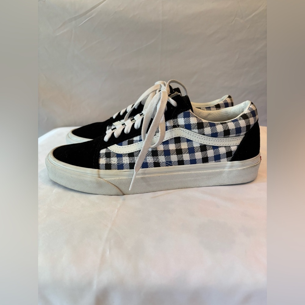 🔥 🔥 VANS Black and Whiteblue Checkered Sneakers 🔥 🔥8.5 men /10 women ,Box c.